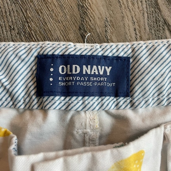 Old Navy Lemon Shorts, size 0 - Picture 3 of 4